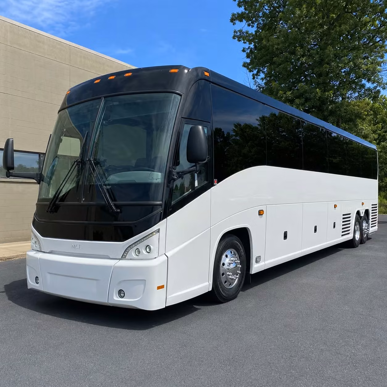 not in tempe you can still find long distance transportation nearby